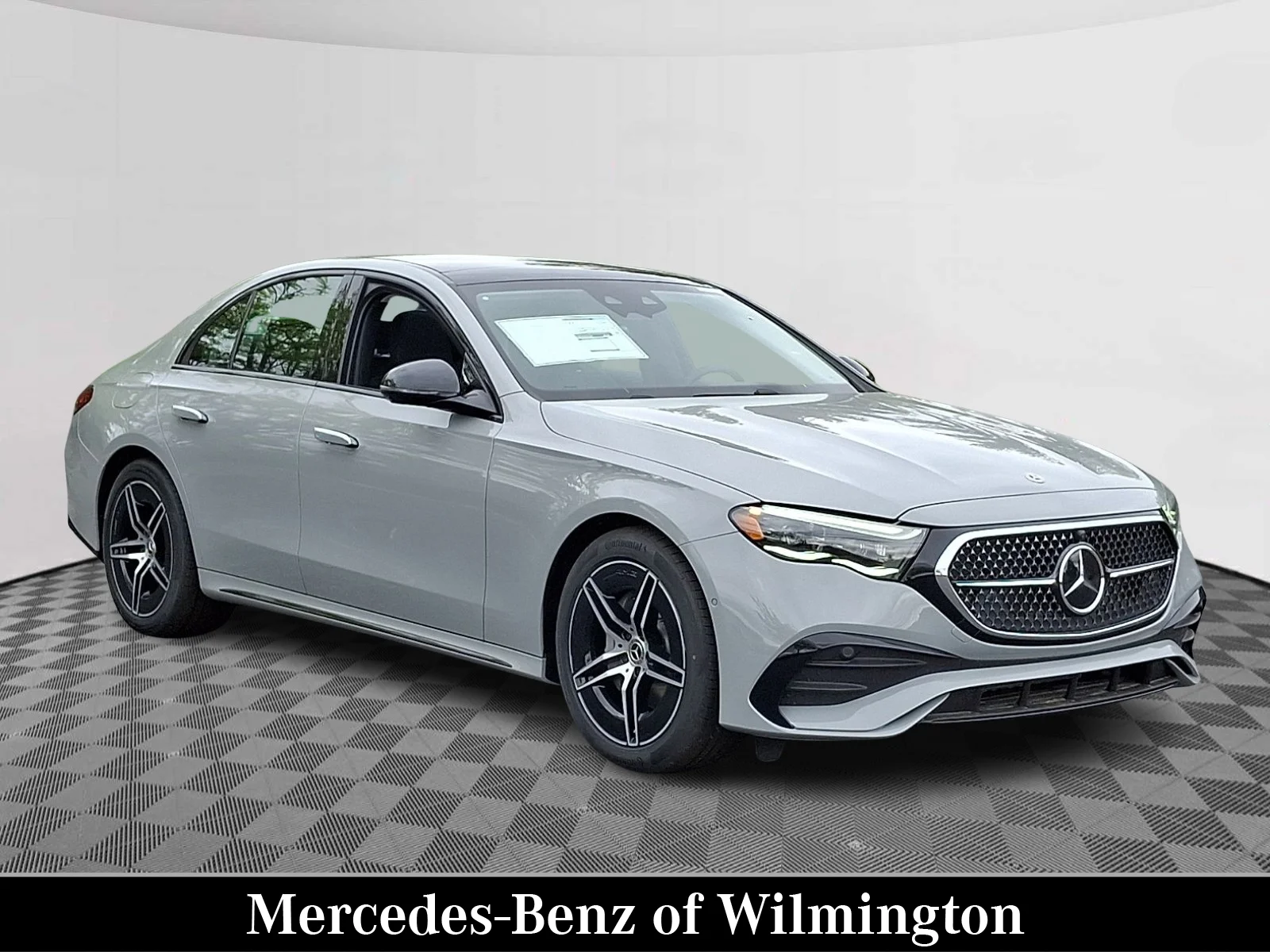 2026 Mercedes-Benz E-Class E350 4MATIC's photo