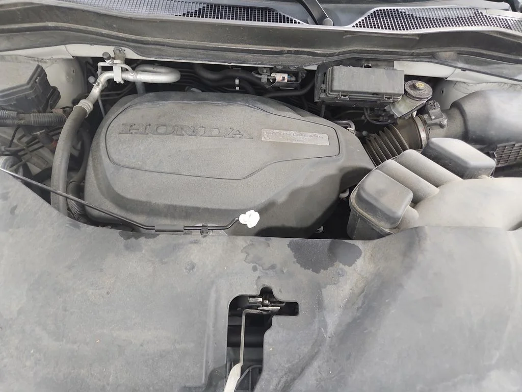 Used 2017 White Honda EX-L image 21