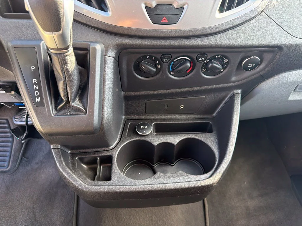 Used 2015 White Ford XLT image 26