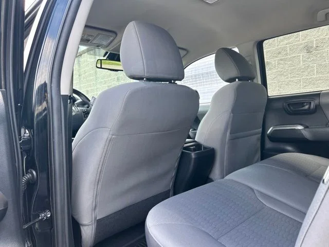 Used 2018 Black Toyota SR5 image 34