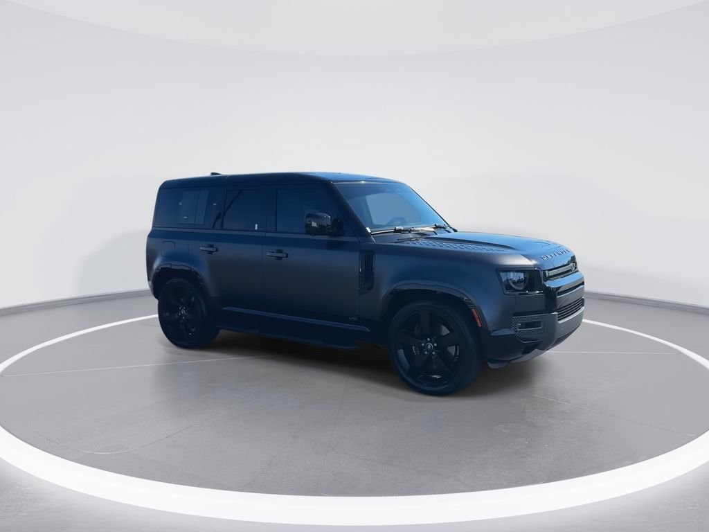 Used 2023 Gray Land Rover  image 2