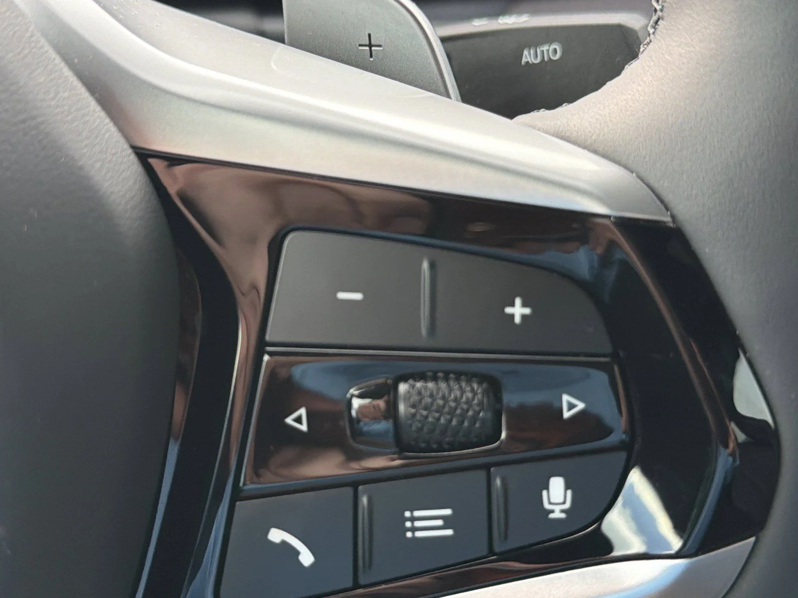 New 2025 Jet Black BMW 330i image 29