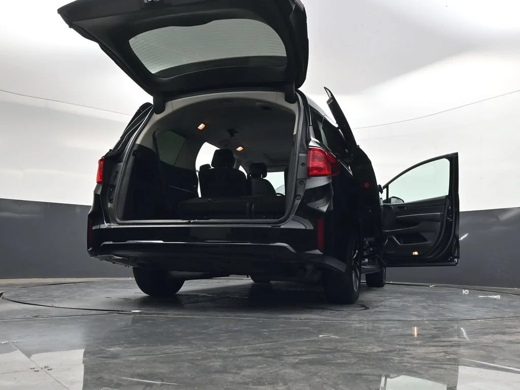 Used 2025  Honda EX-L image 39