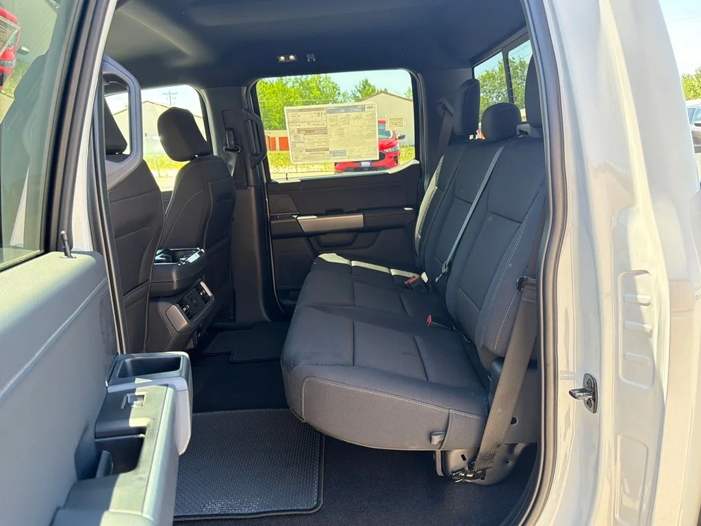 New 2026 Gray Ford Lariat image 24