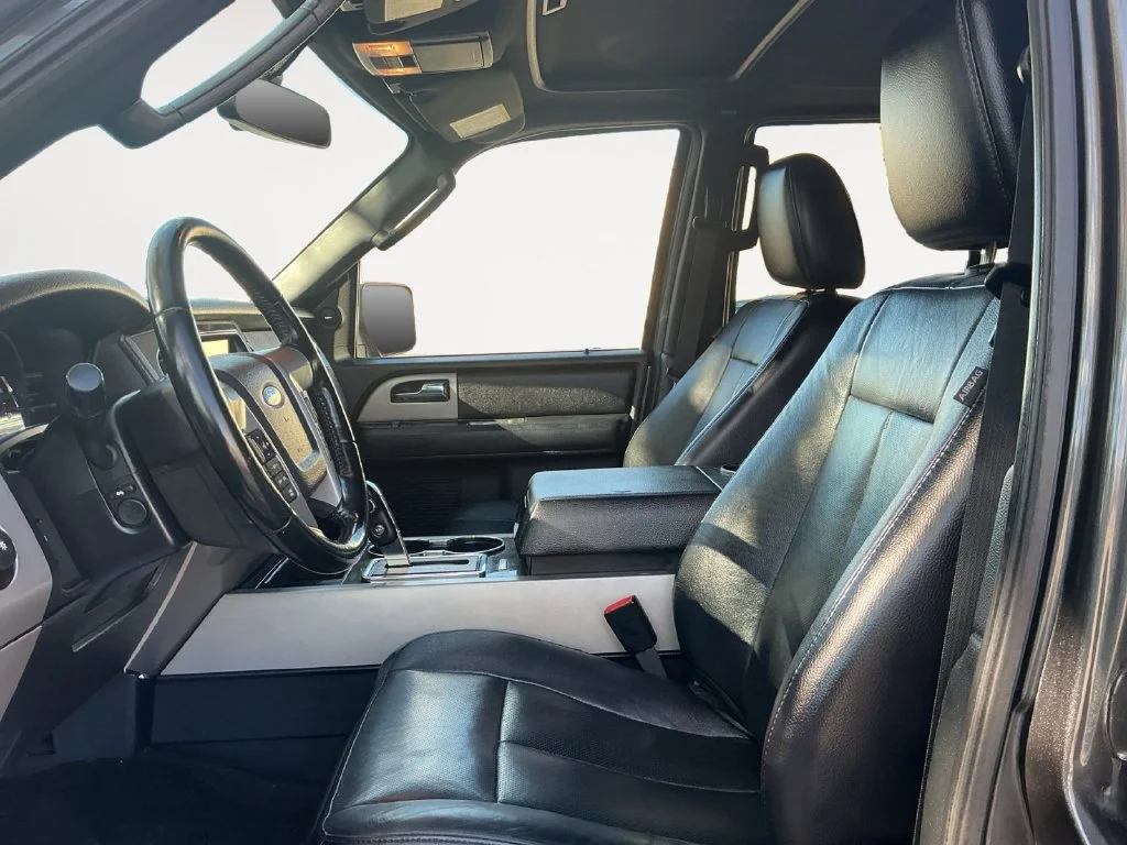 Used 2017 Gray Ford Limited image 16