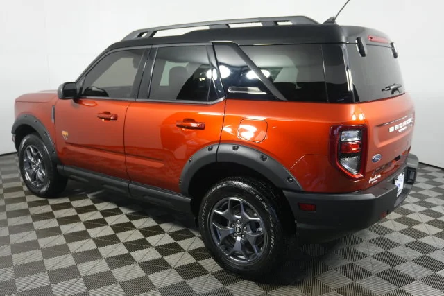 Used 2023 Hot Pepper Red Tinted Clearcoat Ford Badlands image 5