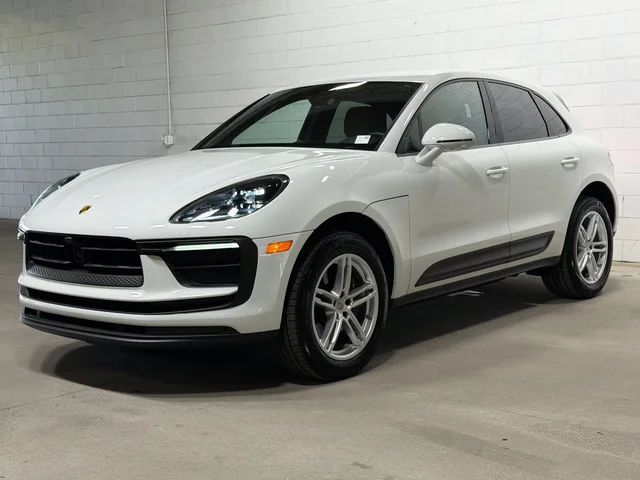 2026 Porsche Macan 