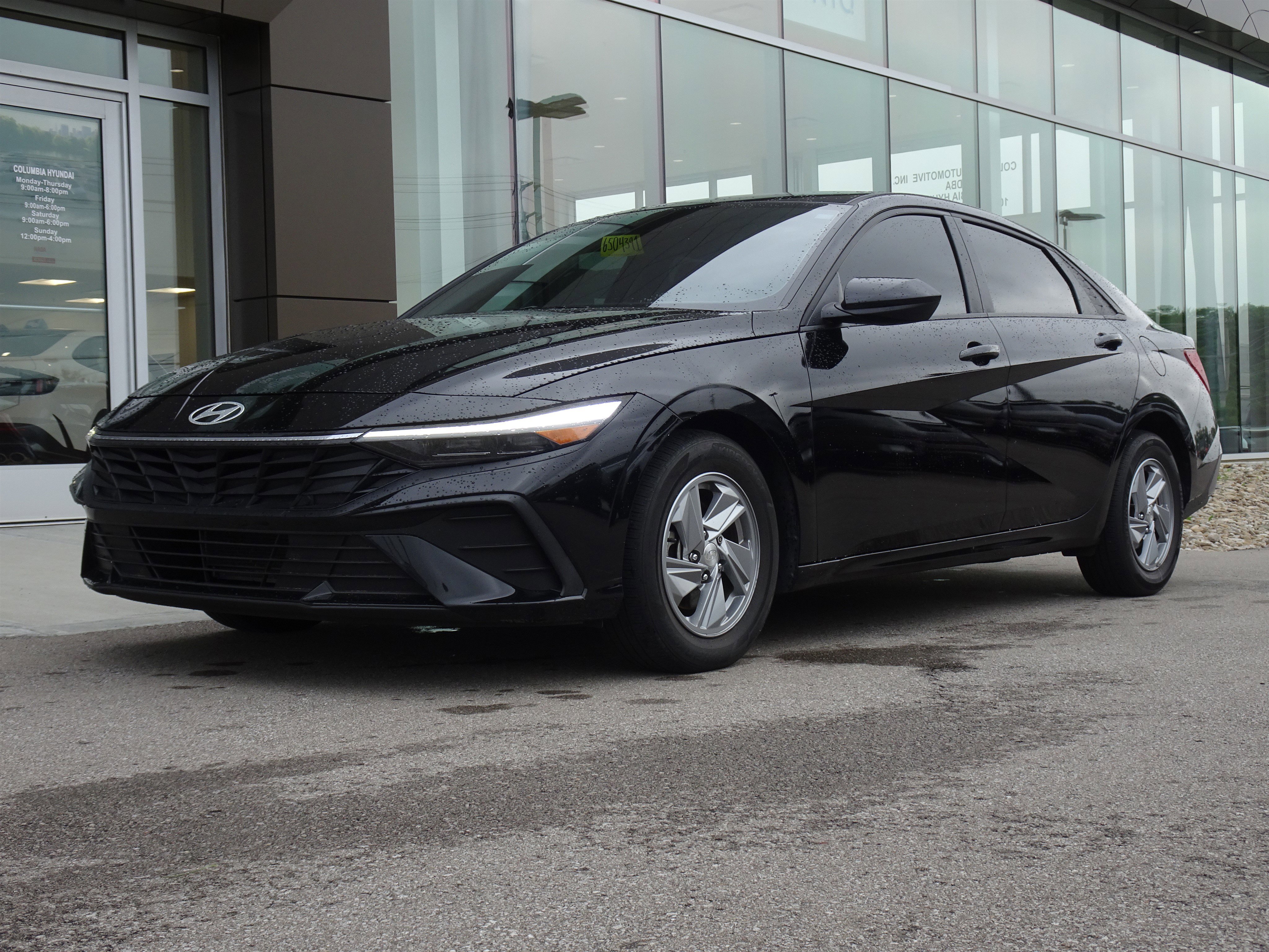 2024 Hyundai Elantra 2.0 SE IVT's photo