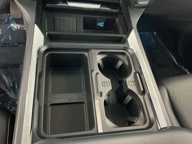 Certified Used 2025  Ford Lariat image 22
