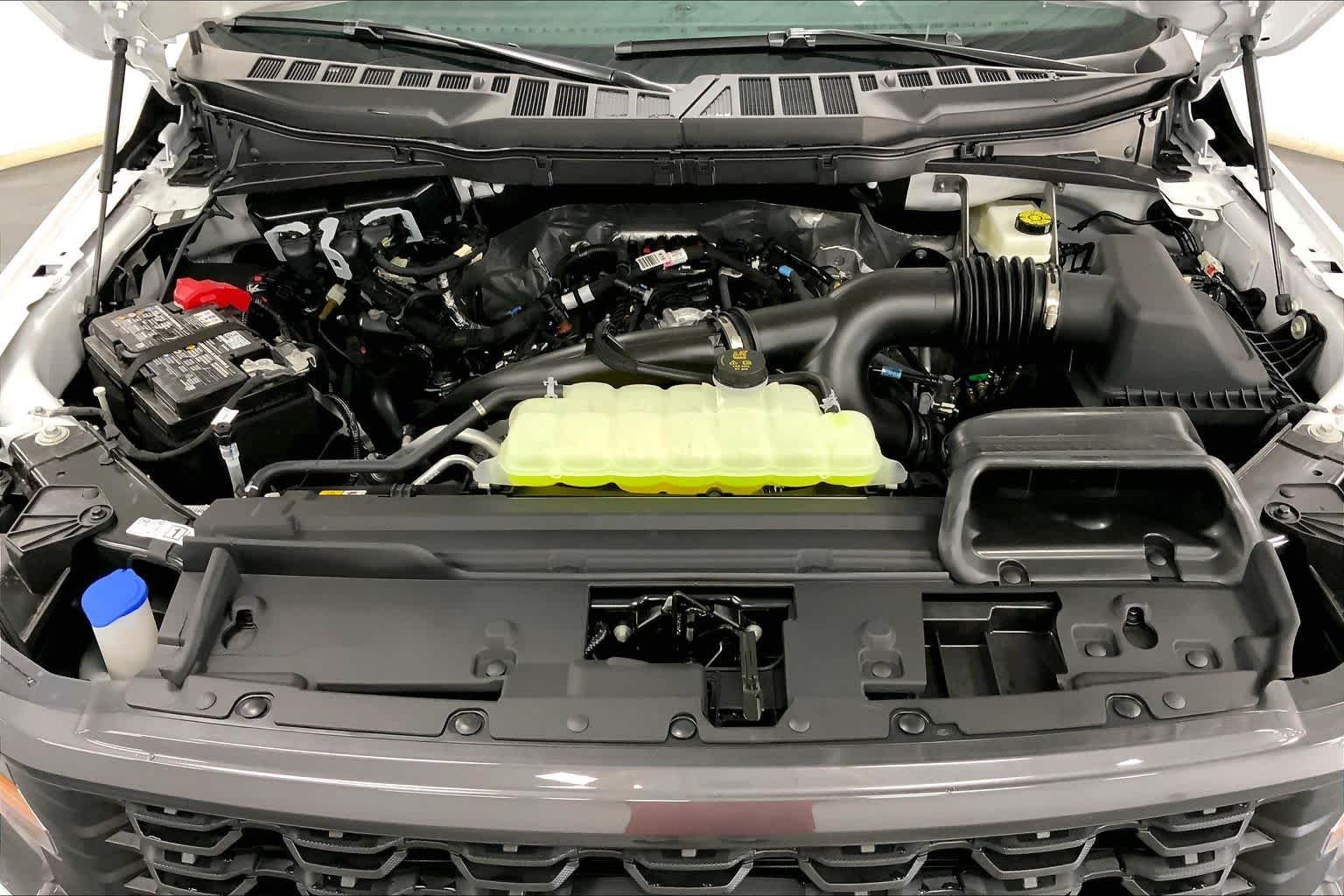 New 2026 Oxford White Ford STX® image 15