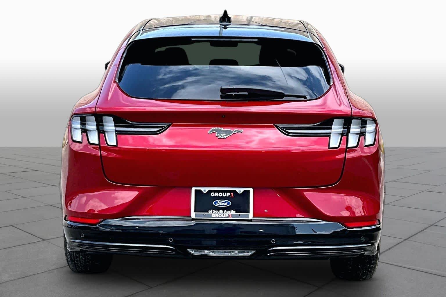 Used 2021 Rapid Red Metallic Tinted Clearcoat Ford Premium image 4