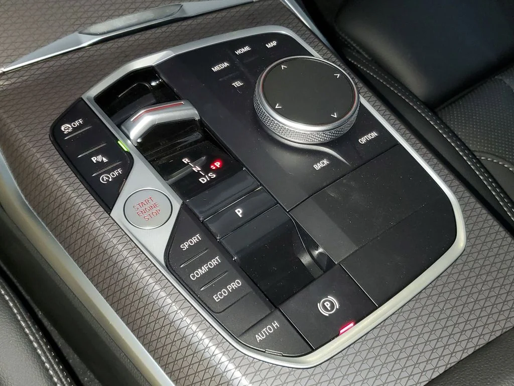 New 2026 Black BMW 330i xDrive image 25