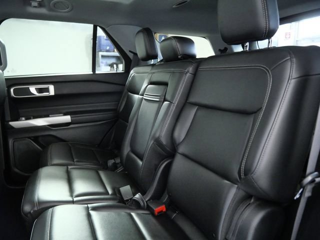 Used 2024 Silver Ford XLT image 14