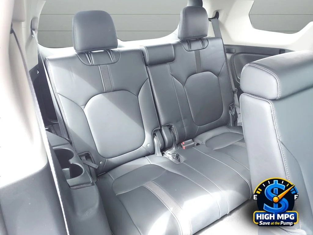 Used 2023 Red Honda EX-L image 21