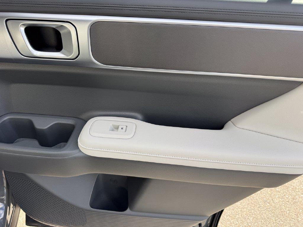 New 2026 Gray Hyundai SEL image 13