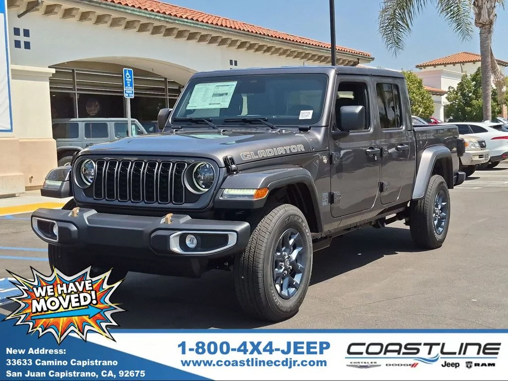 2026 Jeep Gladiator 85th Anniversary Edition Auto's photo