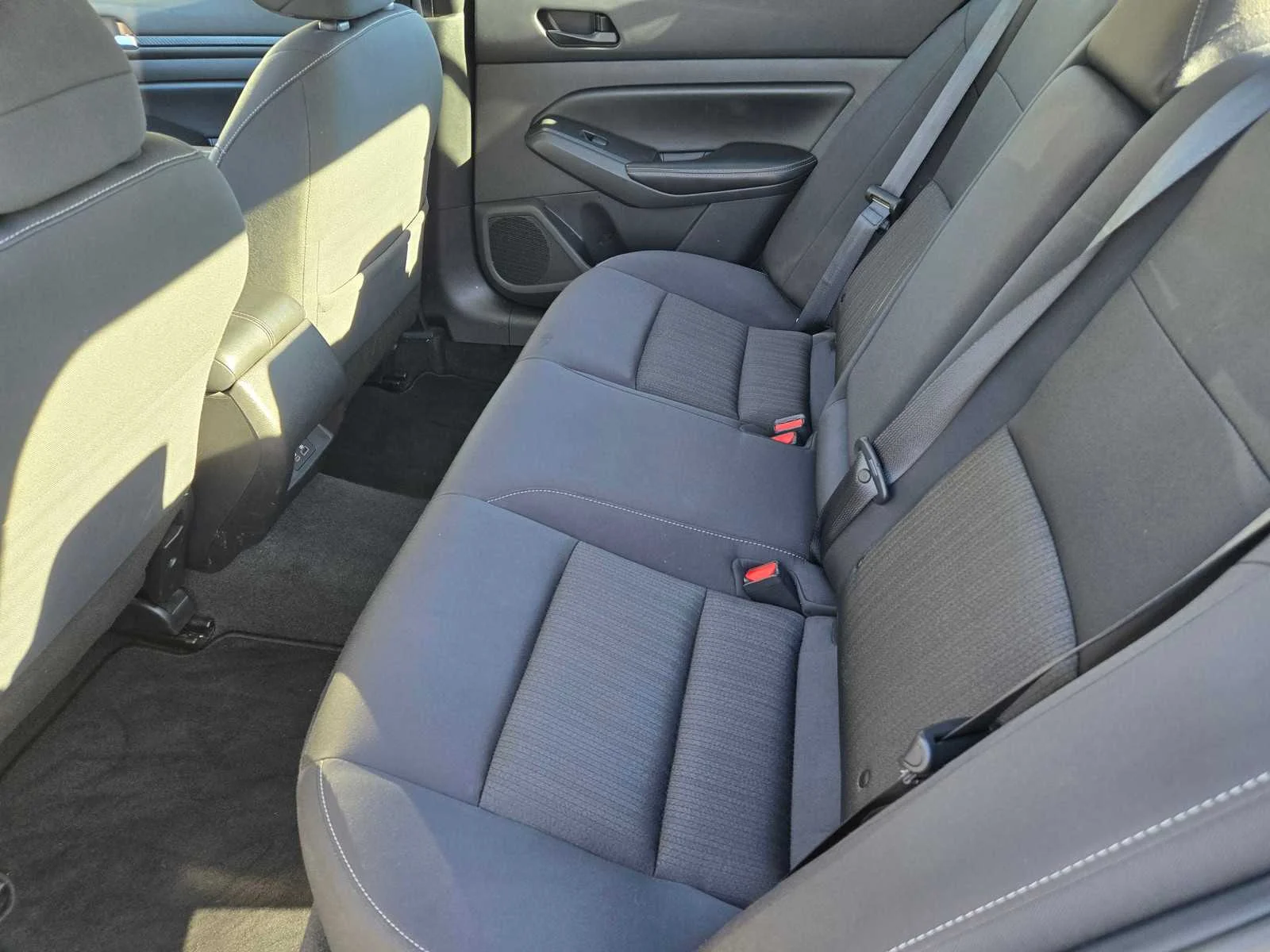 Used 2024  Nissan 2.5 SV image 14