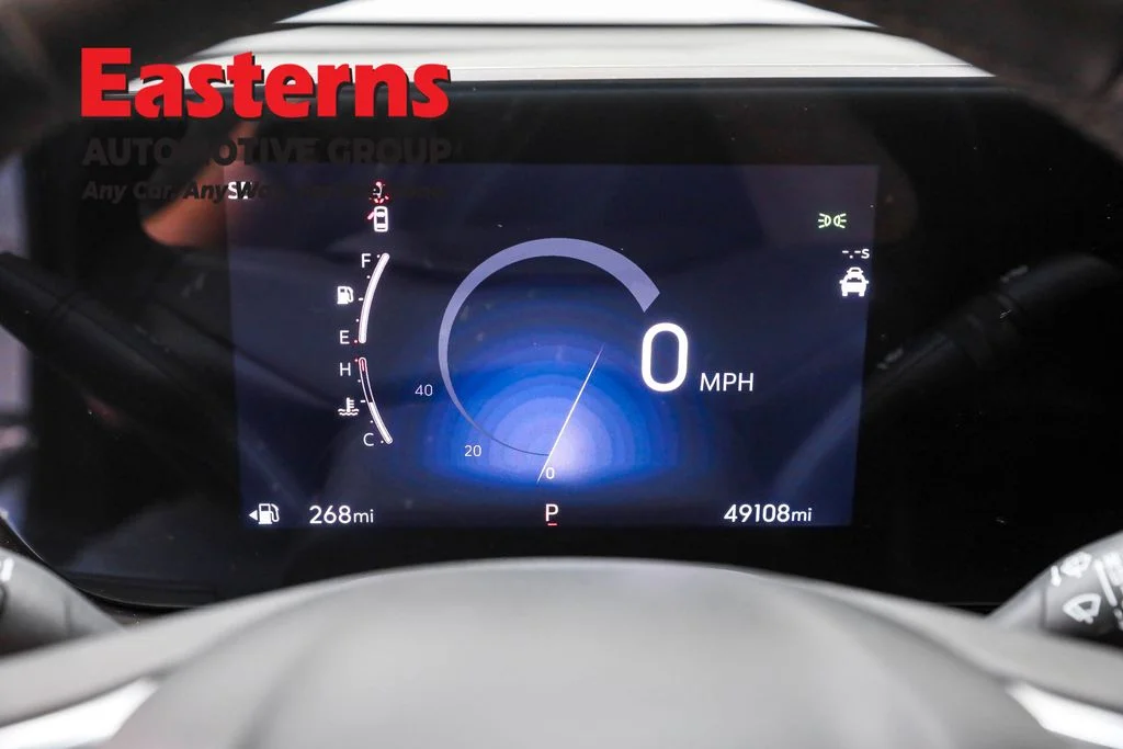 Used 2024 White Buick Sport Touring image 18