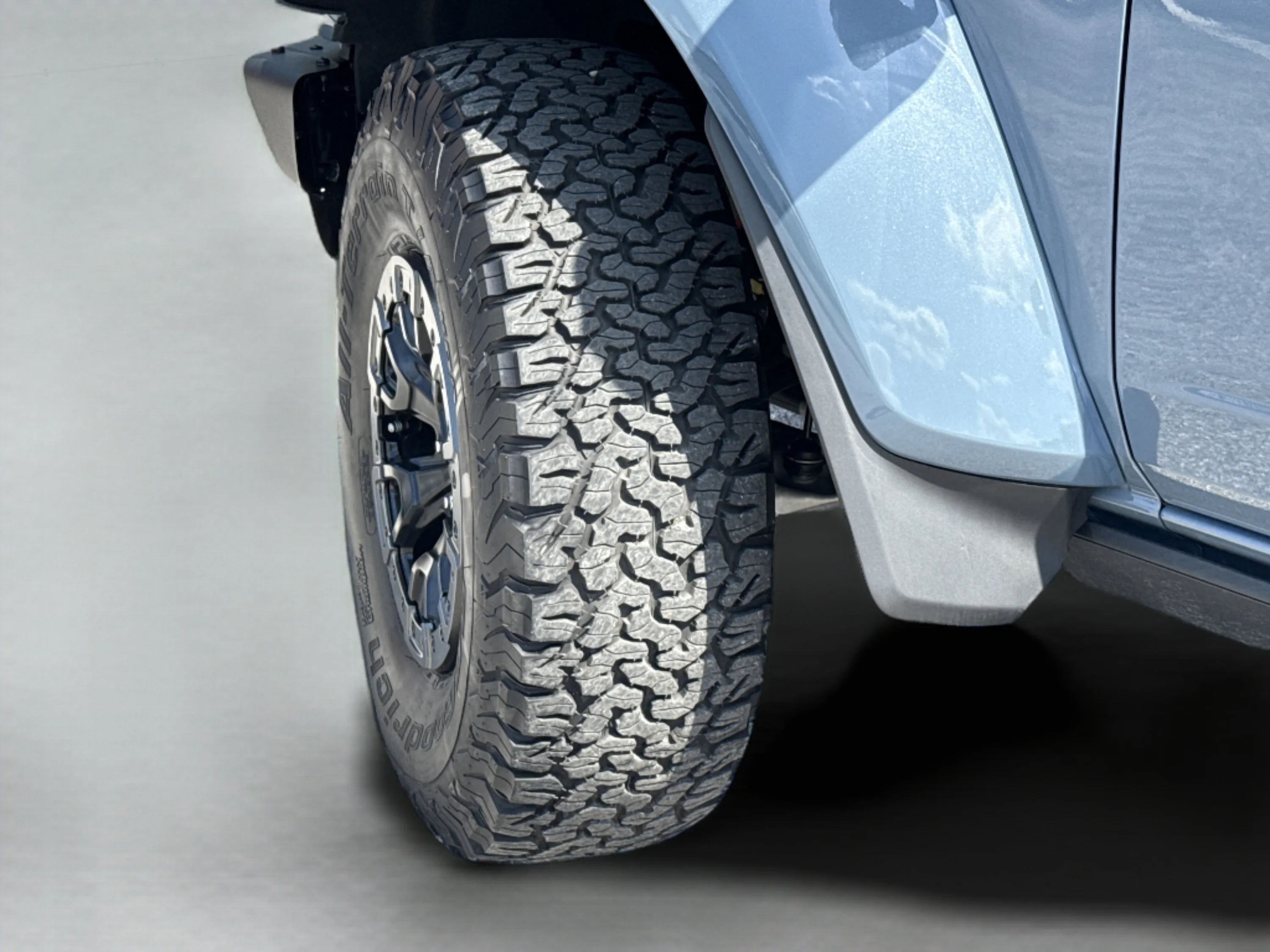 Used 2024 Azure Gray Metallic Tri-Coat Ford Raptor image 46