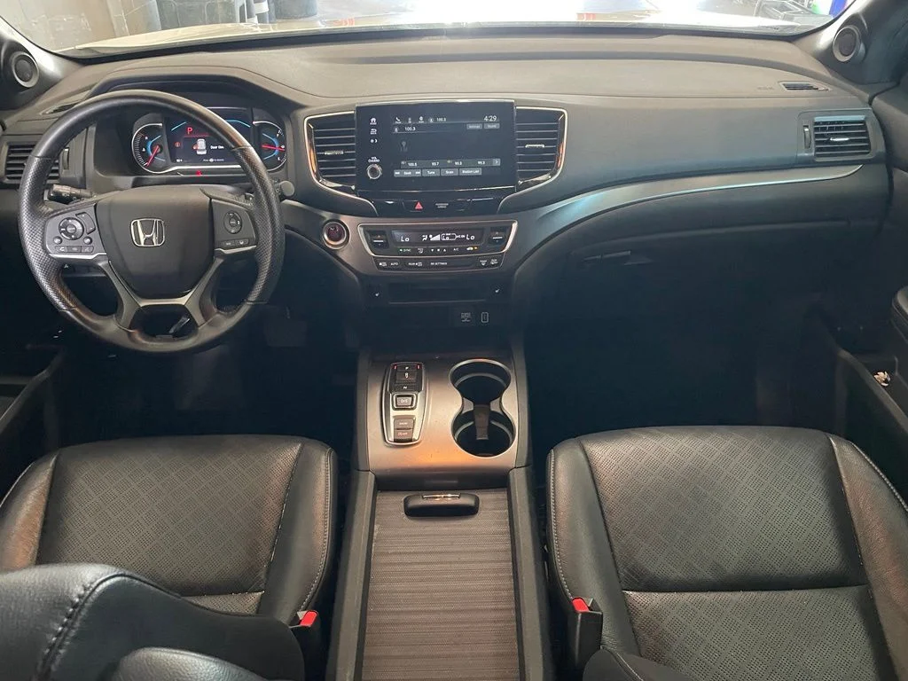 Used 2020 White Honda EX-L image 12