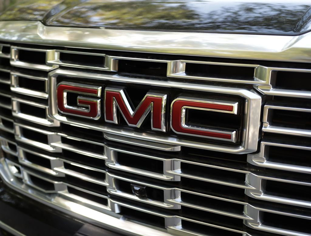 2026 GMC Yukon XL Denali - Photo 44