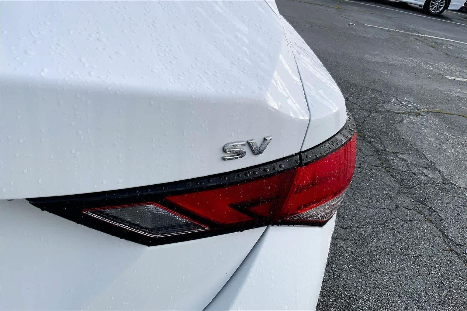 Used 2022 Fresh Powder Nissan SV image 10