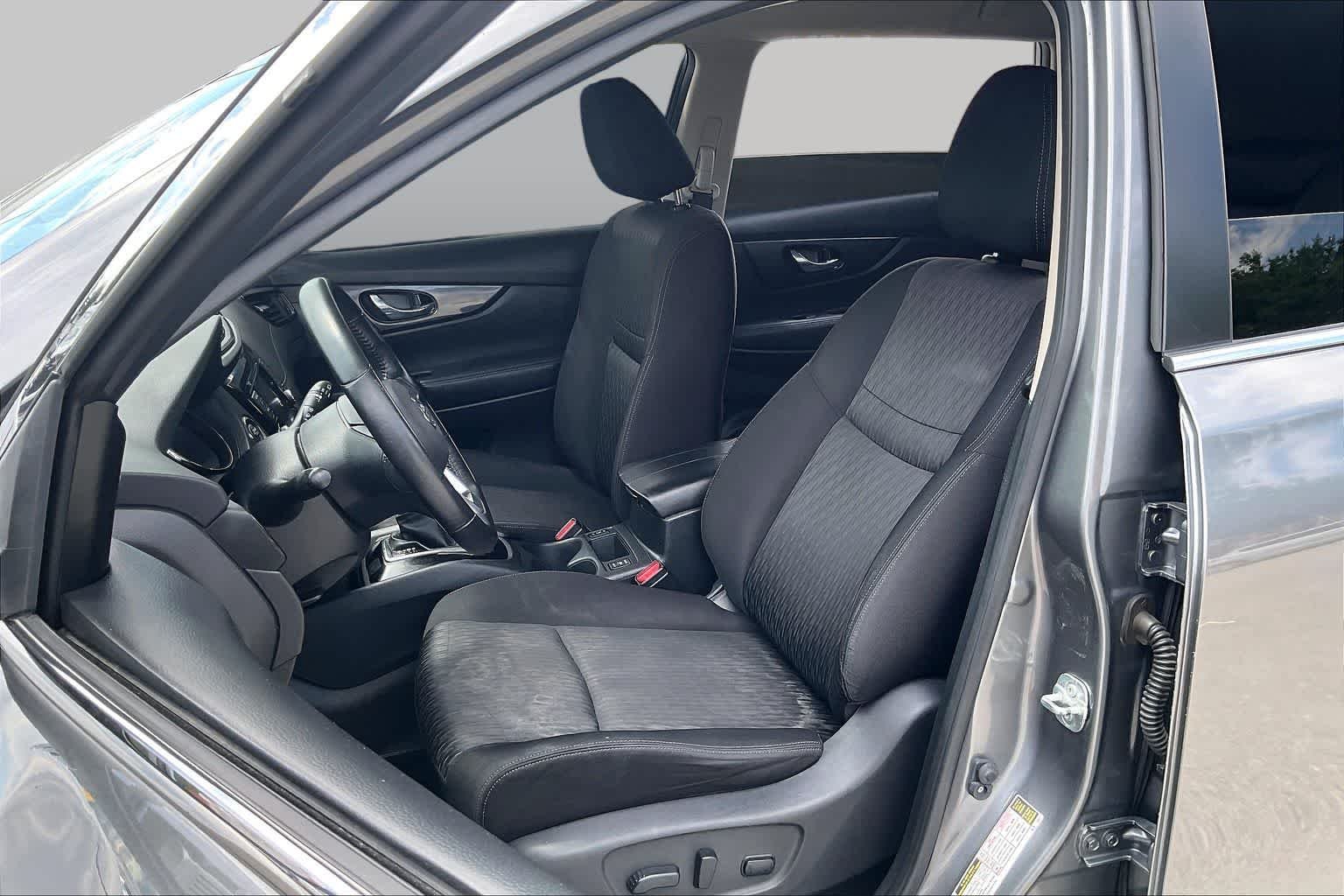 Used 2019 Gun Metallic Nissan SV image 8