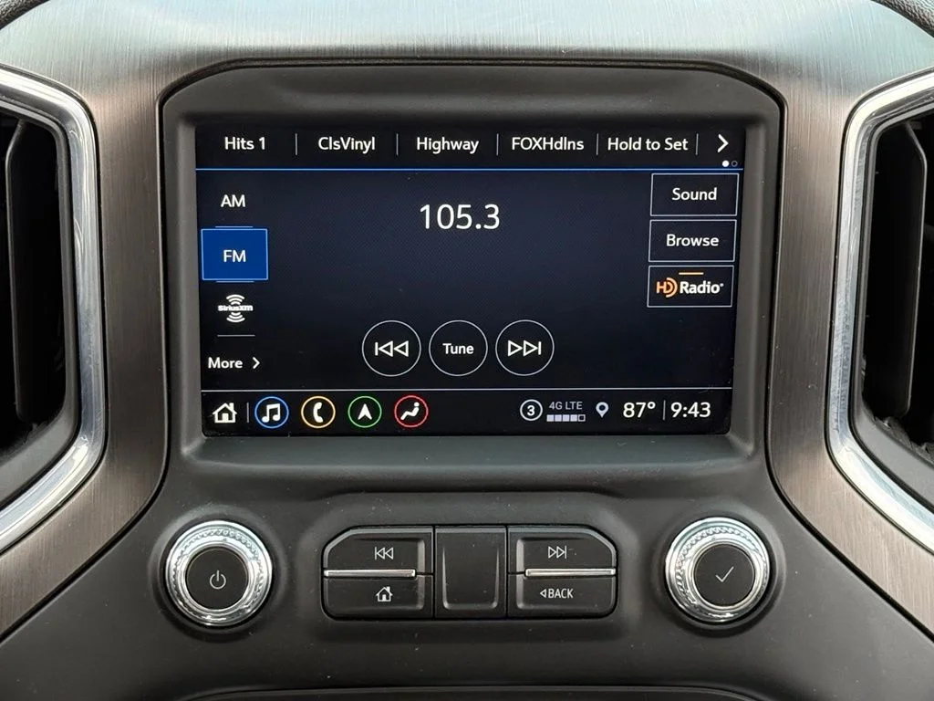 Used 2021 Gray GMC AT4 image 18