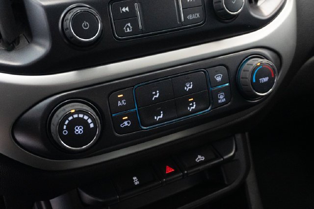 Used 2022 Gray Chevrolet LT image 16