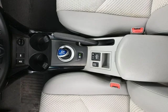 2012 Toyota RAV4 EV - Photo 29