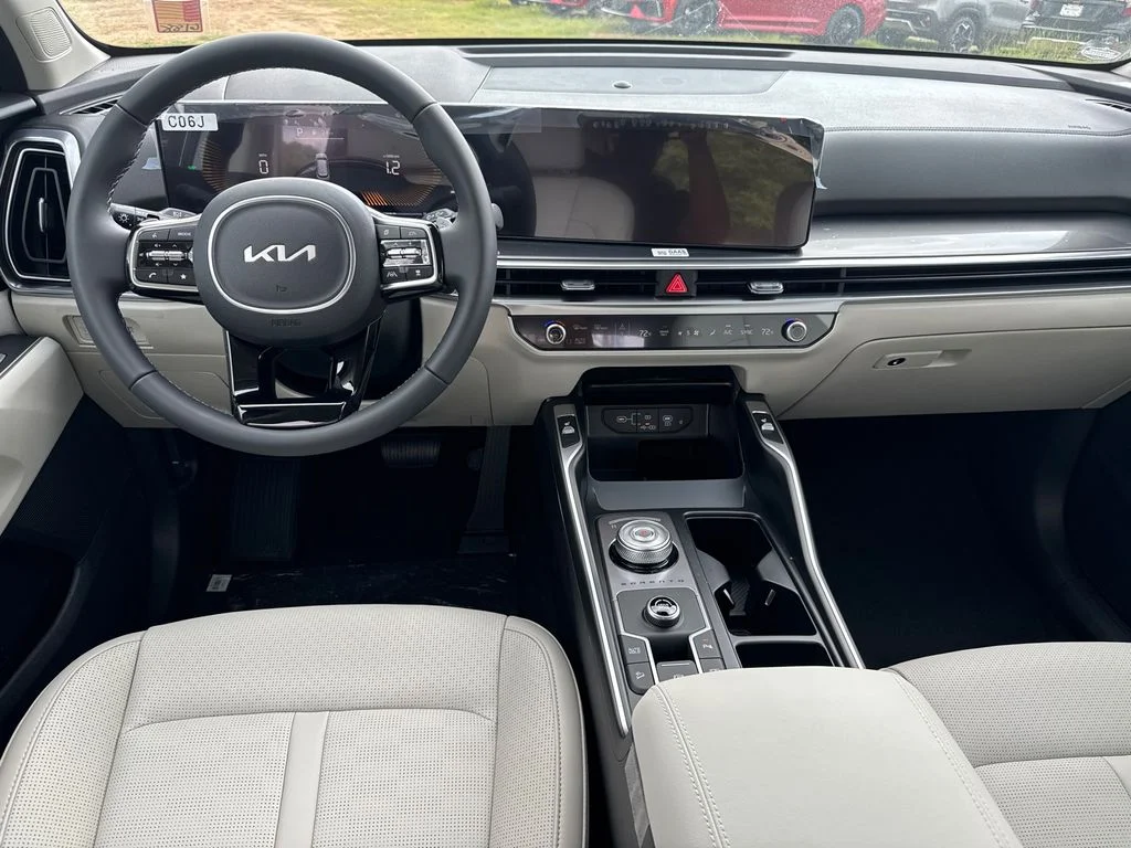 2025 Kia Sorento EX Hybrid - Photo 23
