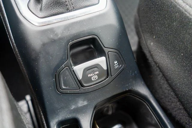 Used 2020 Black Jeep Latitude image 29