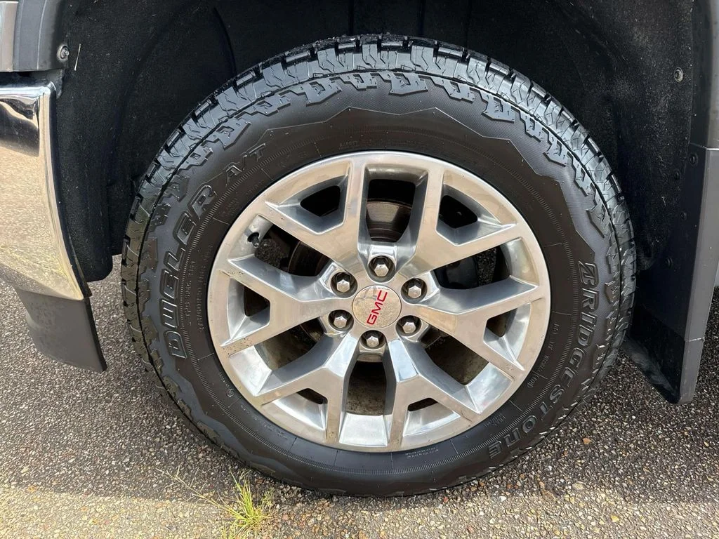 Used 2017 Gray GMC SLT image 7