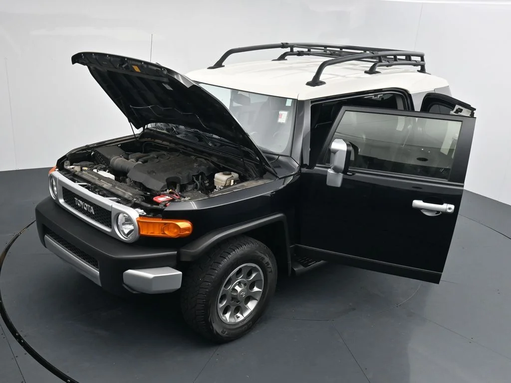 Used 2013 Black Toyota Base image 25