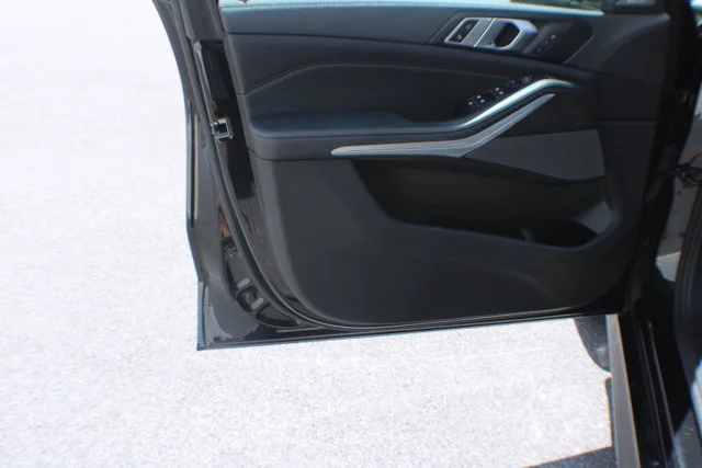 Used 2023 Black Sapphire Metallic BMW xDrive40i image 6