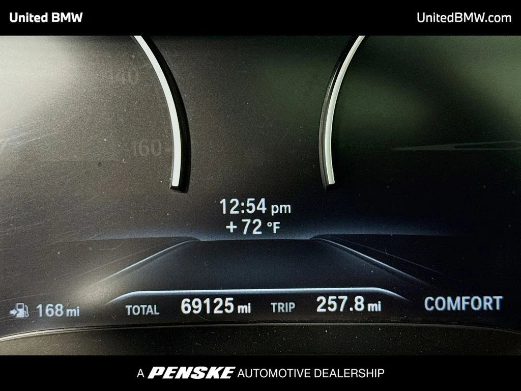 Used 2021 Glacier Silver Metallic BMW sDrive30i image 7