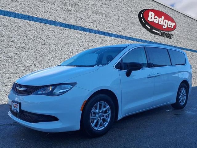 2024 Chrysler Voyager LX