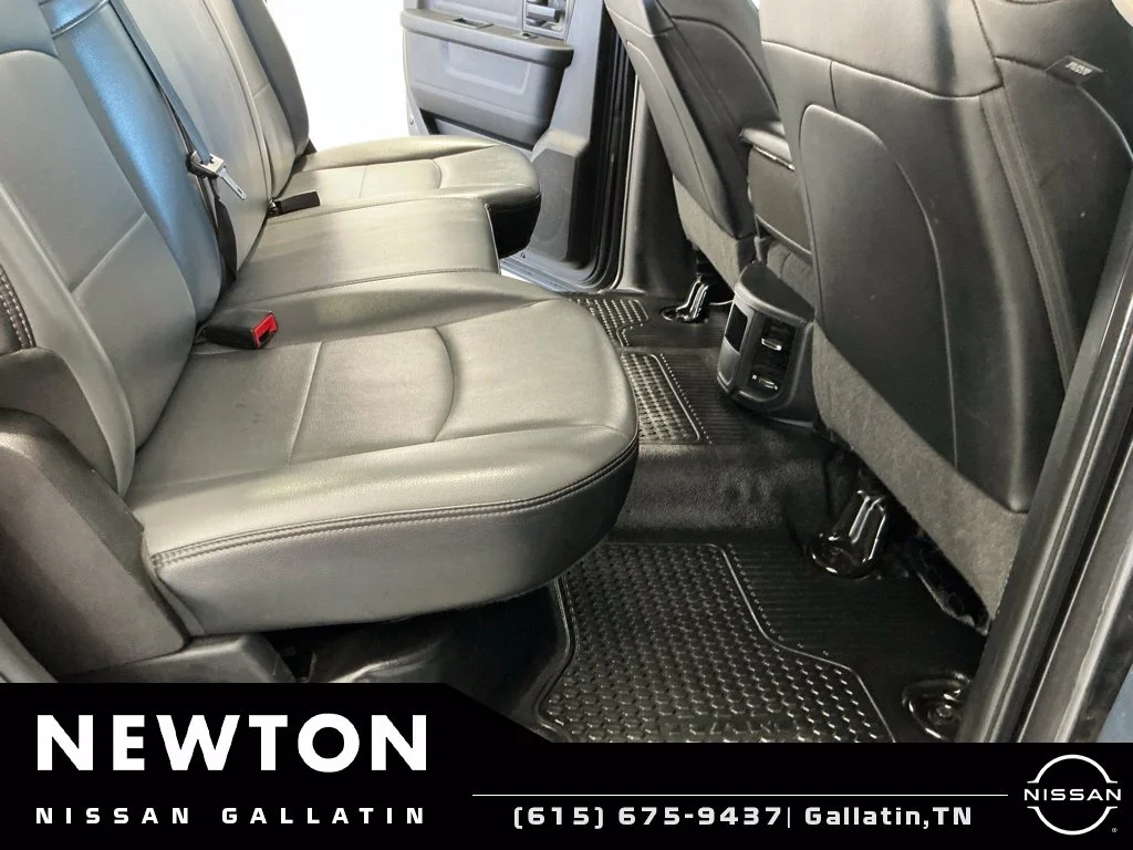 Used 2020 Crystal Metallic Ram Tradesman image 24