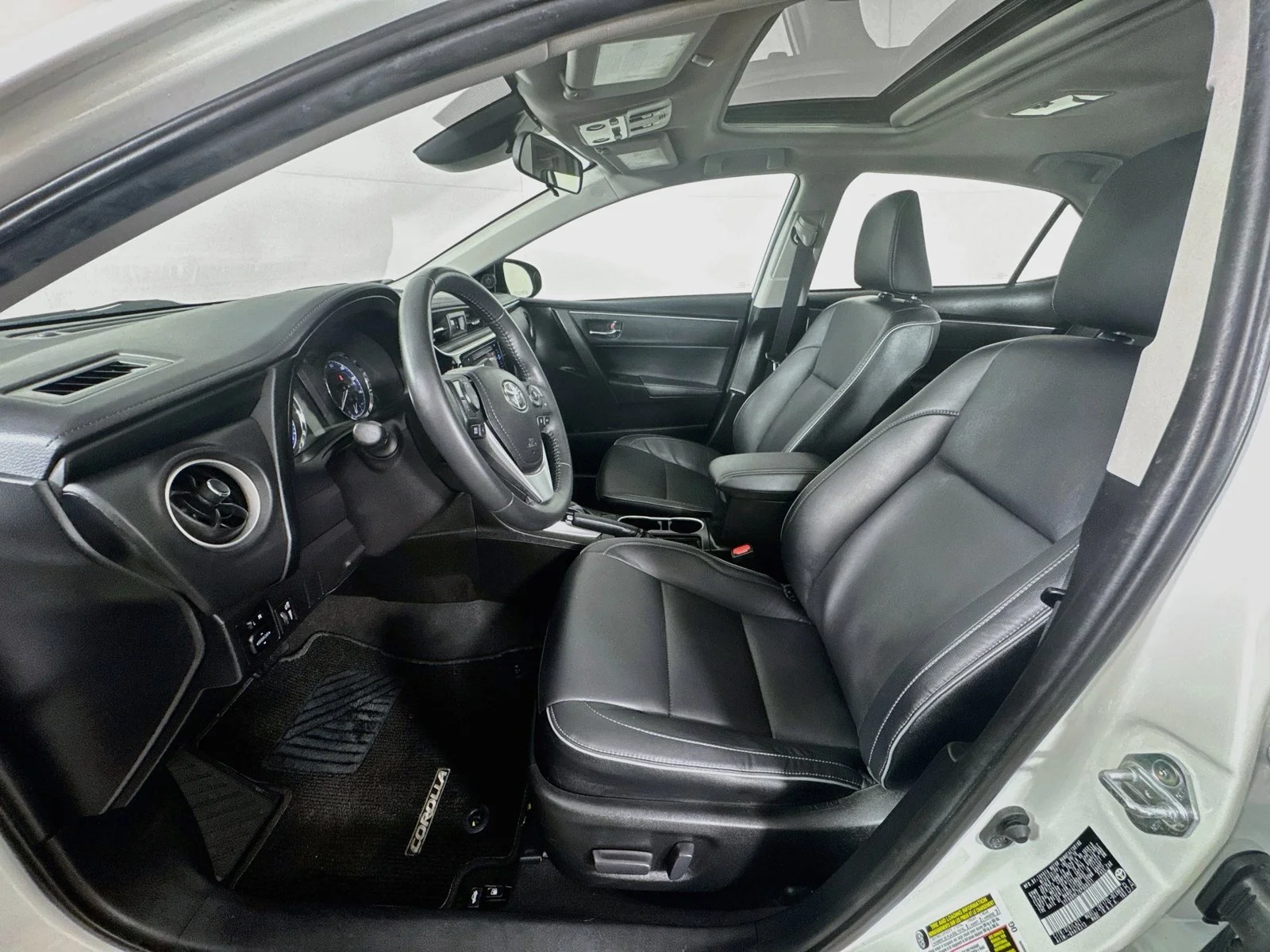 Certified Used 2019 White Toyota XLE image 21