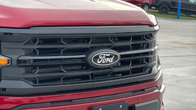 New 2026 Ruby Red Metallic Tinted Clearcoat Ford XLT image 3