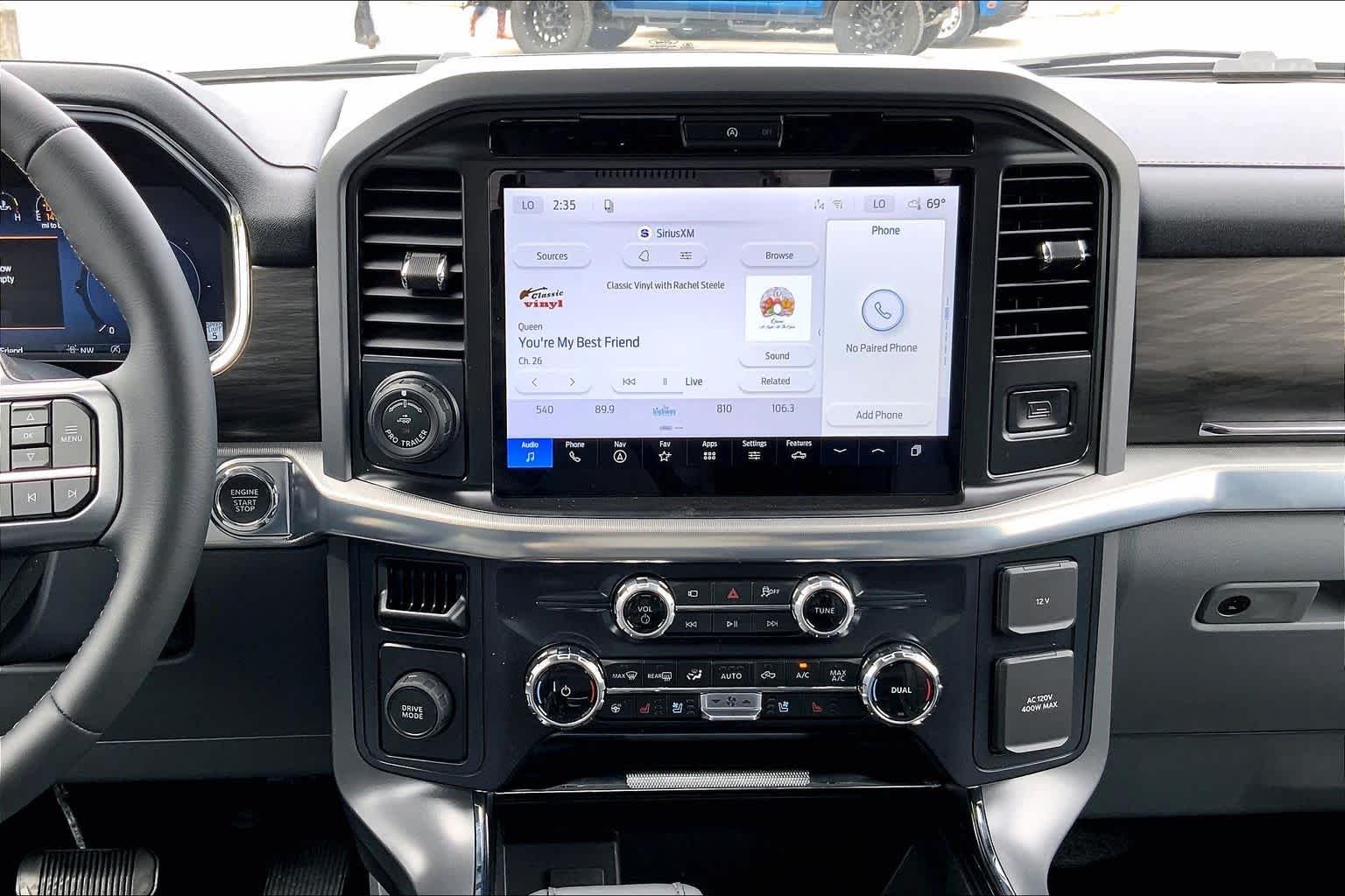 Used 2026 Avalanche Ford LARIAT image 6