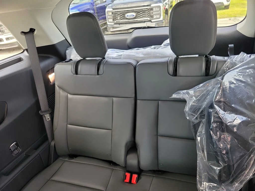 New 2026 Agate Black Metallic Ford Active image 13