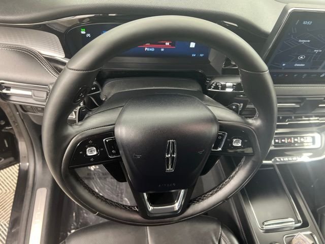Used 2023 Infinite Black Metallic Lincoln Standard image 21