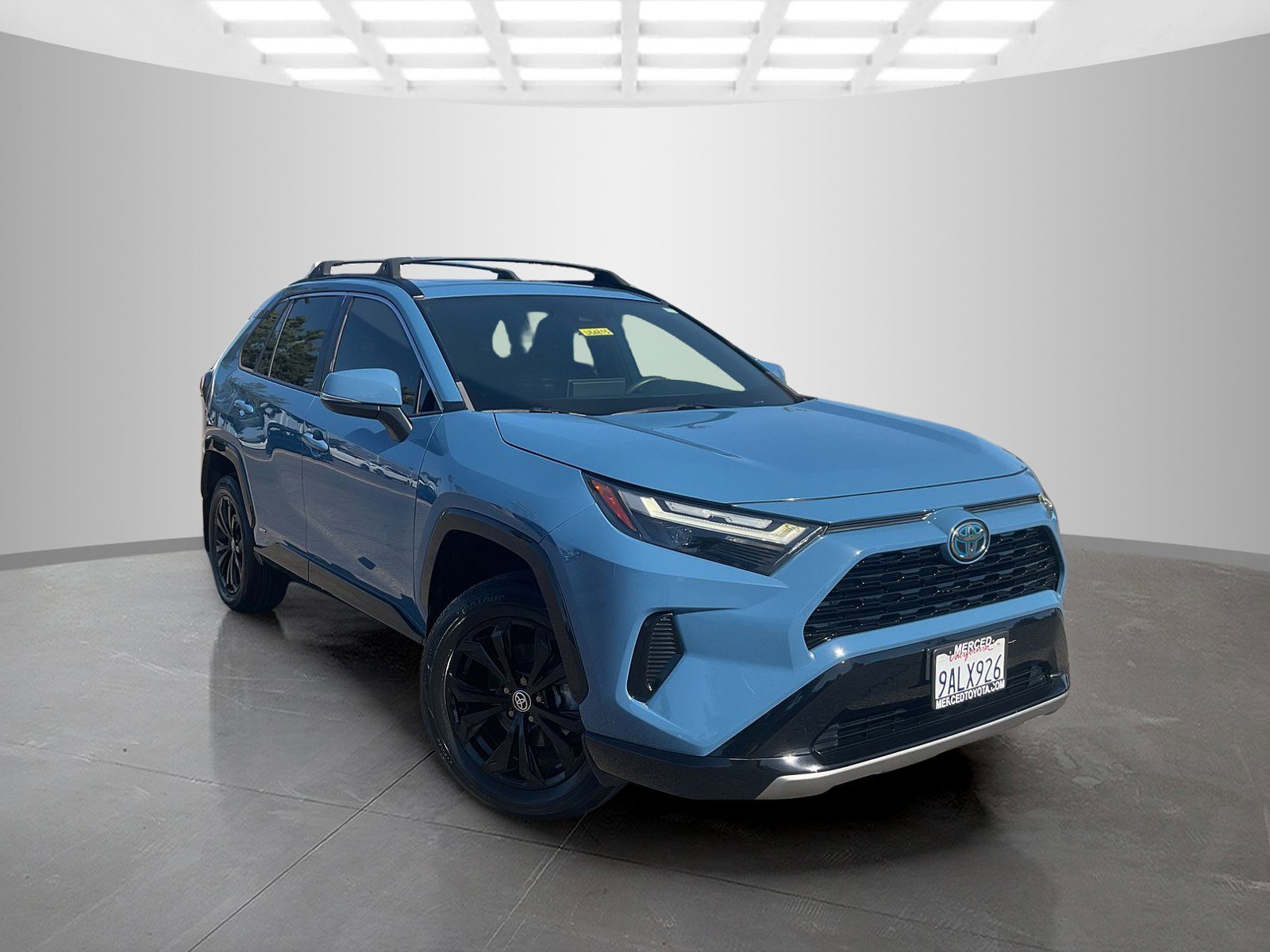 2022 Toyota RAV4 SE - Photo 7