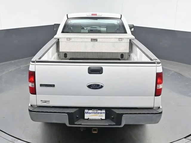 Used 2007 White Ford  image 33