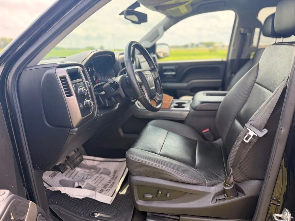 Used 2016 Onyx Black GMC SLT image 9