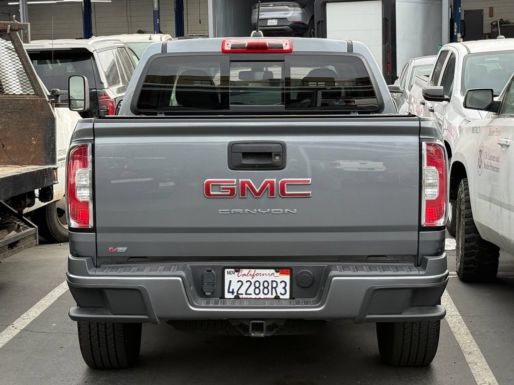 Used 2022 SATIN STEEL METALLIC GMC 4WD Elevation image 5