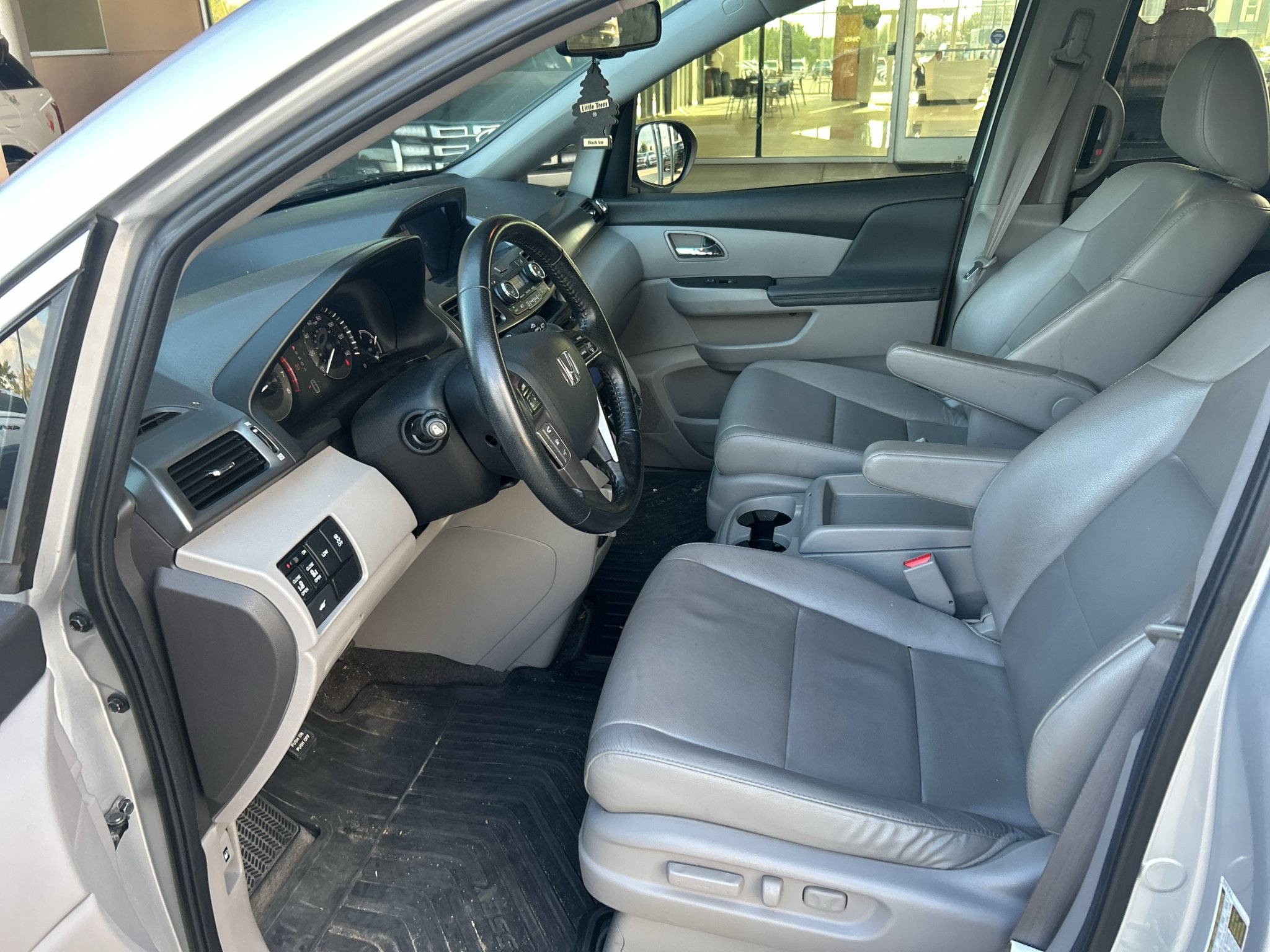 Used 2014 SILVER Honda EX-L image 10