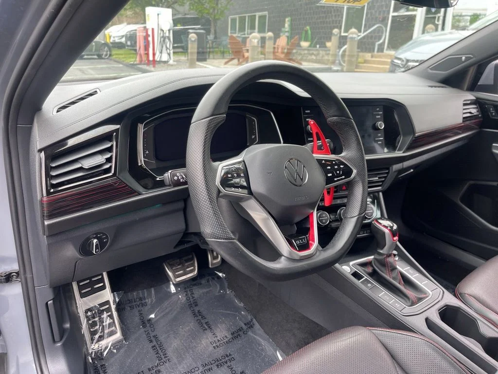 Used 2022 Gray Volkswagen 2.0T Autobahn image 10