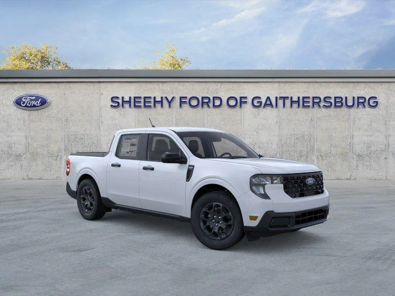 New 2026 Space White Metallic Ford XLT image 1